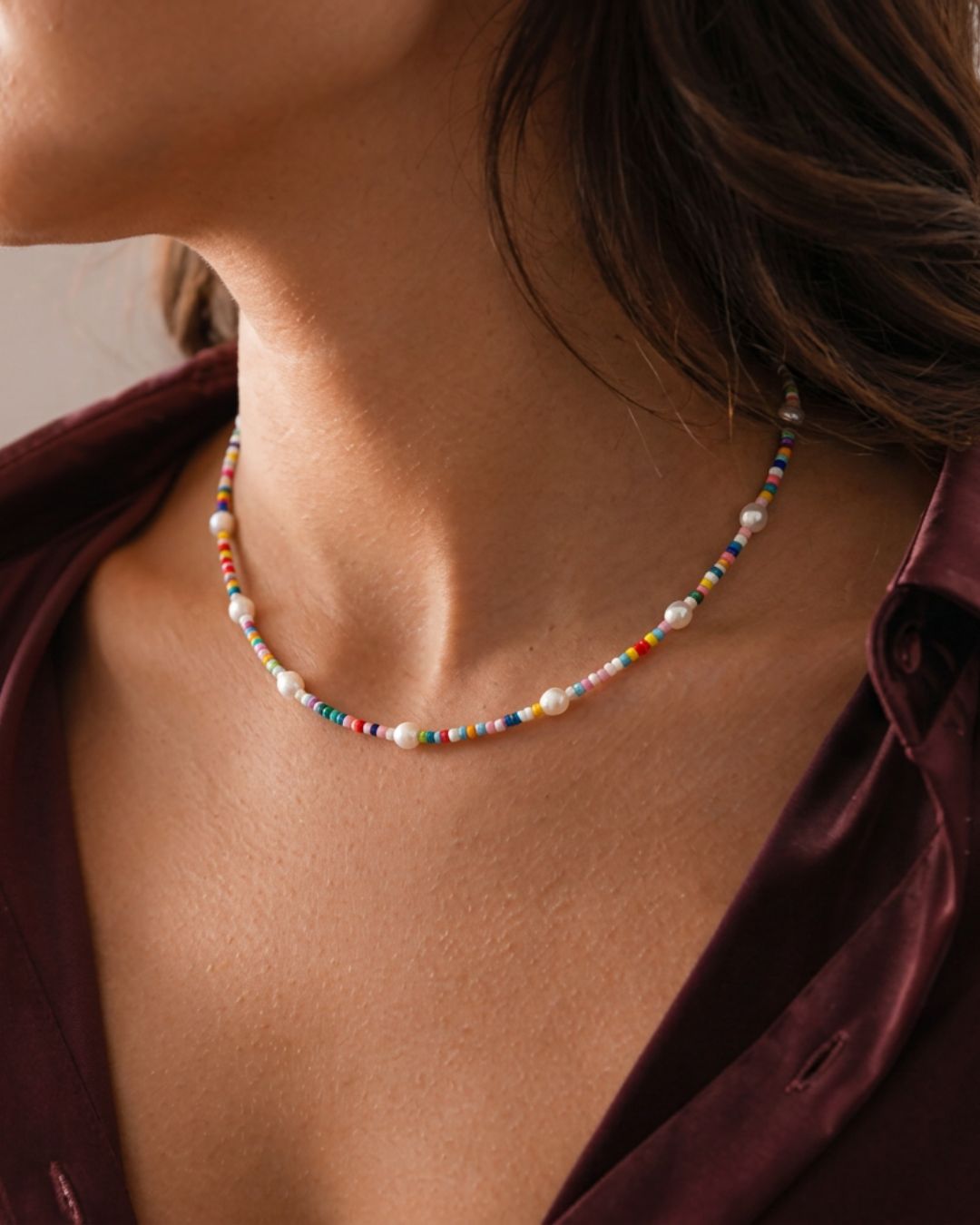 Collar de colores y perlas de rio Pasionaria accesorios