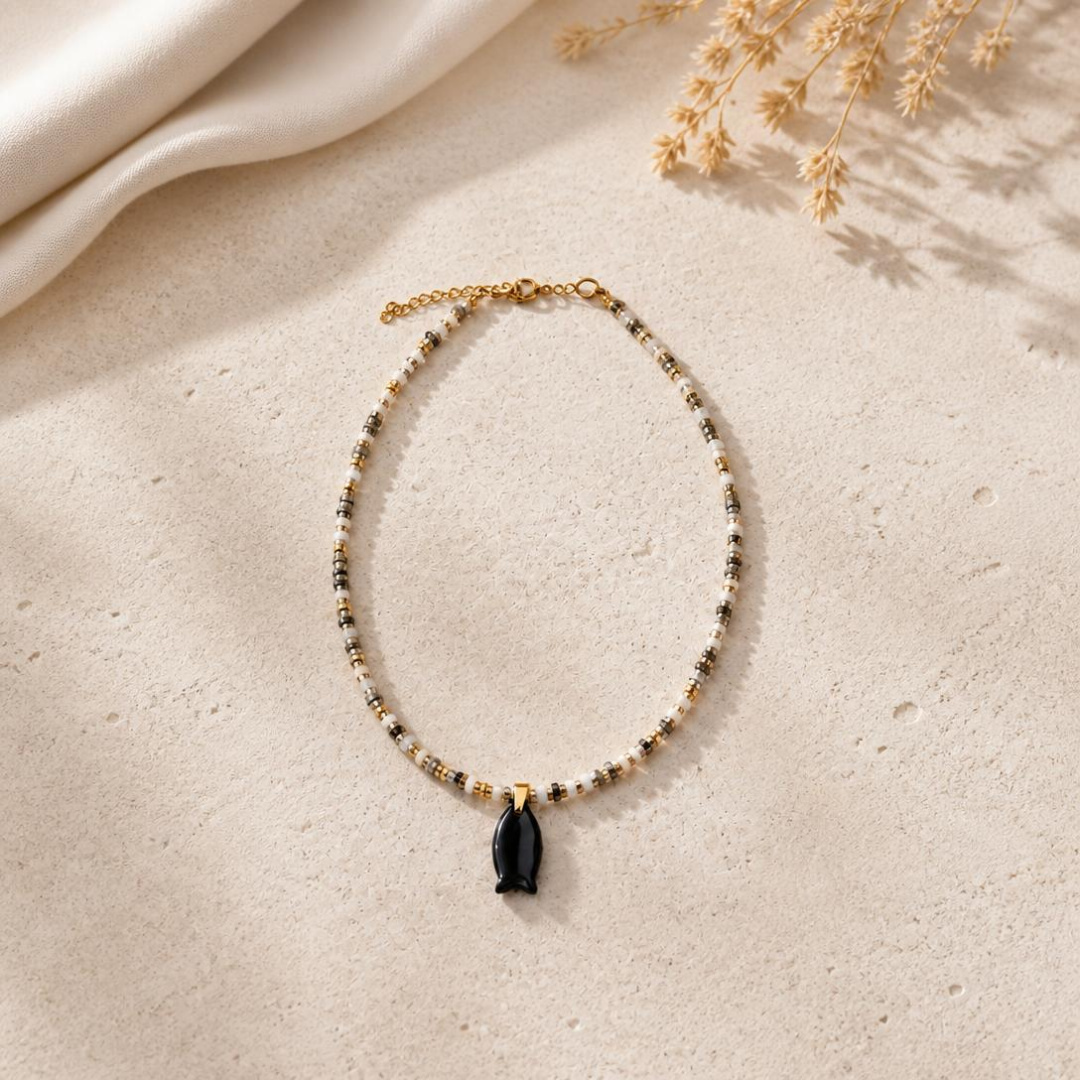 Collar, onix-cuarzo, jaspe y howlite