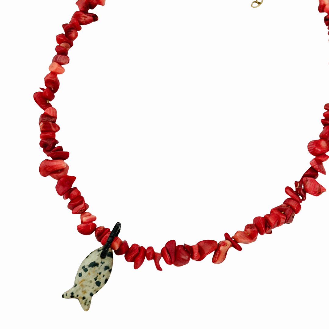 Collar Coral y pez jaspe dalmata